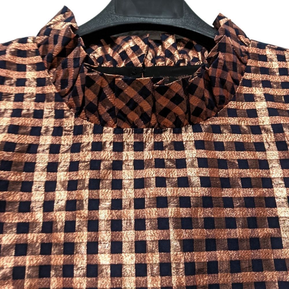 NWT J. CREW Lurex® Crinkle Gingham Ruffle Neck Sleeveless Top L - Picture 2 of 6